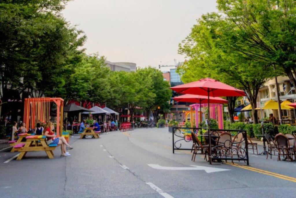 Dc'S Best Location 4 Bed With Parking Walk To Metro And Nightlife Bethesda Row تشيفي تشيس المظهر الخارجي الصورة