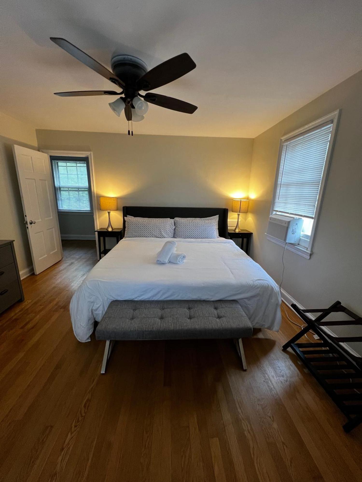 Dc'S Best Location 4 Bed With Parking Walk To Metro And Nightlife Bethesda Row تشيفي تشيس المظهر الخارجي الصورة