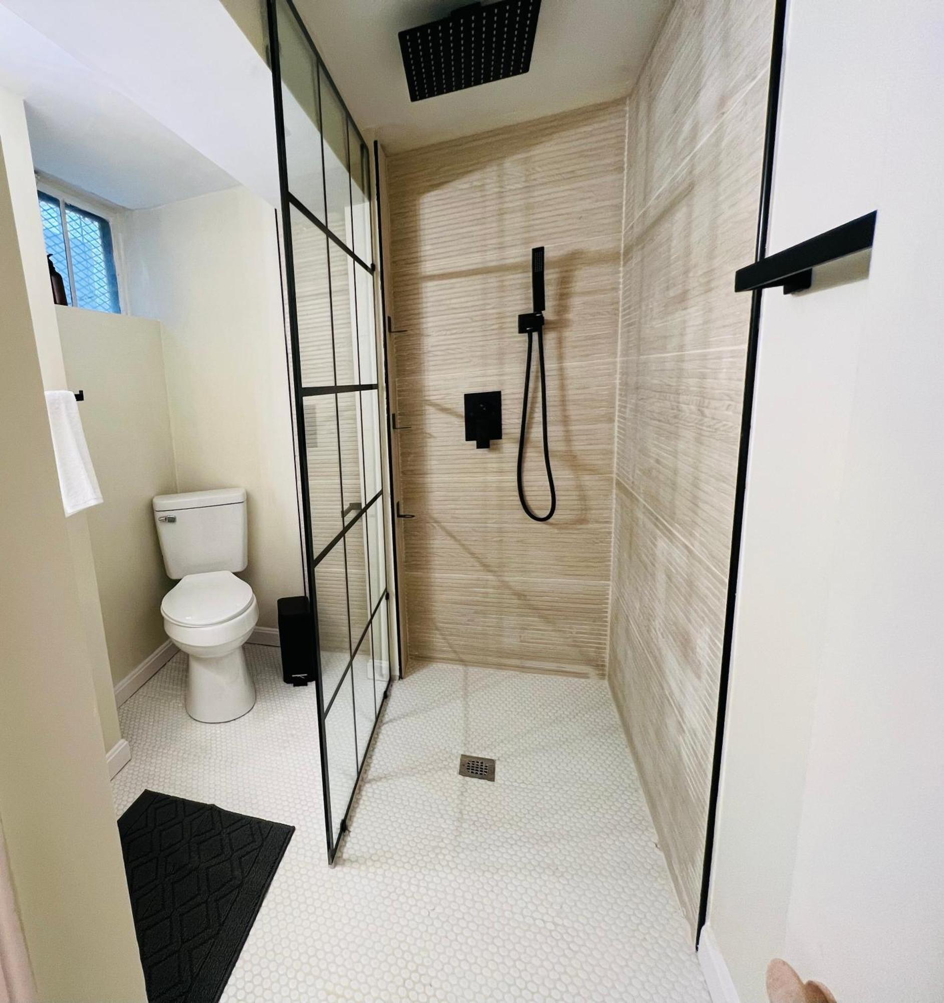 Dc'S Best Location 4 Bed With Parking Walk To Metro And Nightlife Bethesda Row تشيفي تشيس المظهر الخارجي الصورة